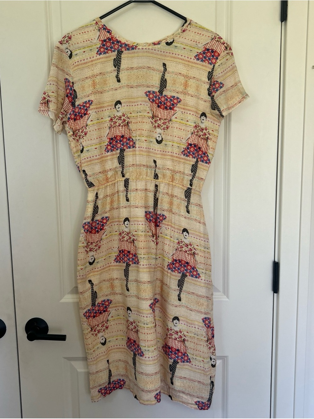 PAUL & JOE SISTER sz 38 US 6 S Pop Art Print Midi Dress Tie Back Woman Figures